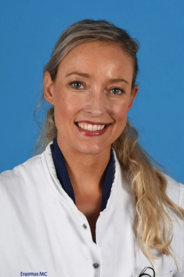 Dr. Femke Claessen